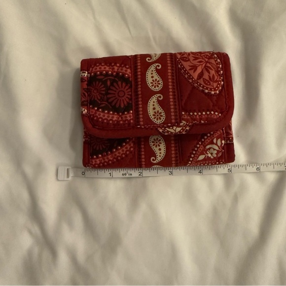 EUC Vera Bradley Trifold Wallet in Mesa Red Quilted Cotton - Picture 2 of 5